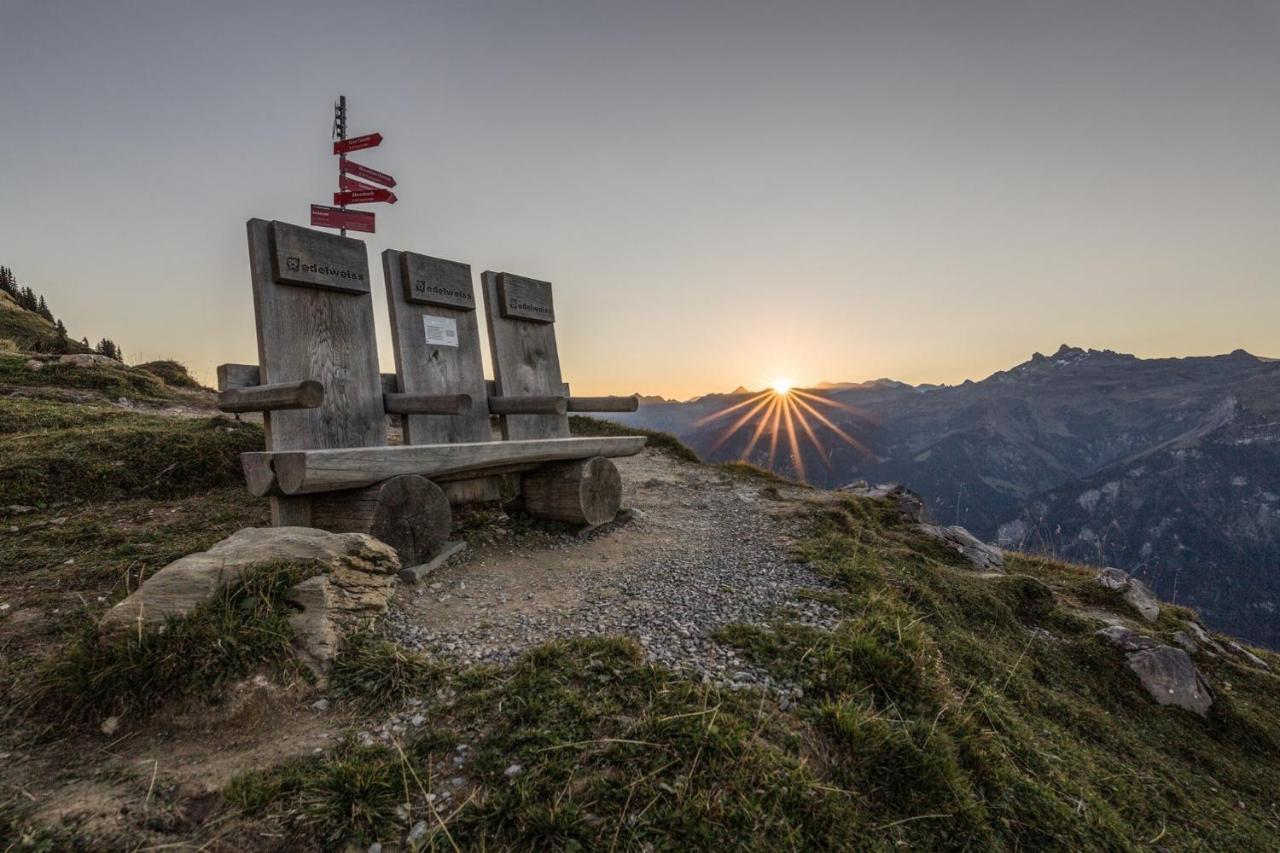 Bed And Breakfast - Die Aelplersuit Fuer Backpackers Im Berghuesli Linthal Esterno foto