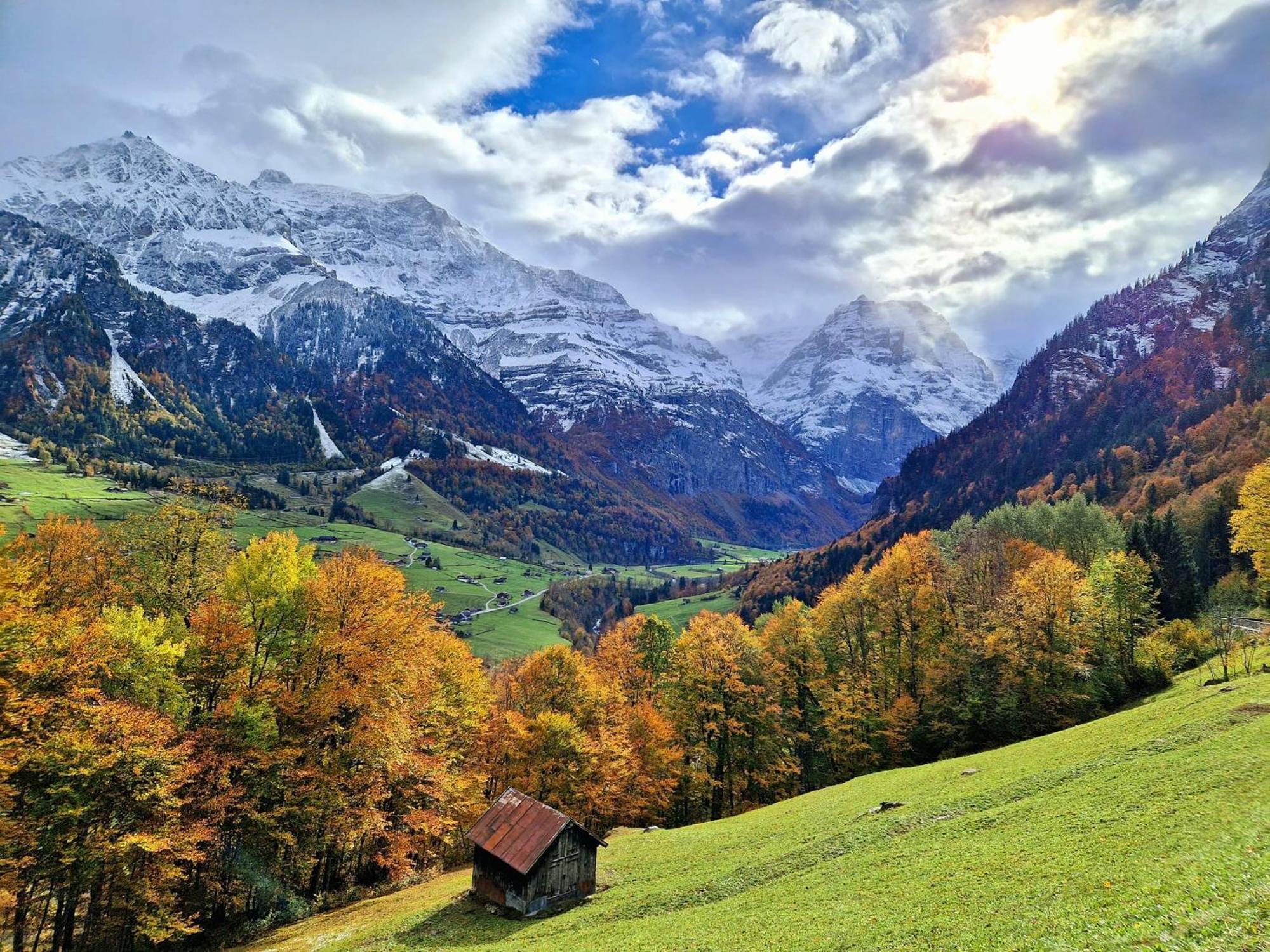 Bed And Breakfast - Die Aelplersuit Fuer Backpackers Im Berghuesli Linthal Esterno foto