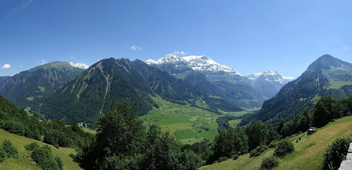 Bed And Breakfast - Die Aelplersuit Fuer Backpackers Im Berghuesli Linthal Esterno foto